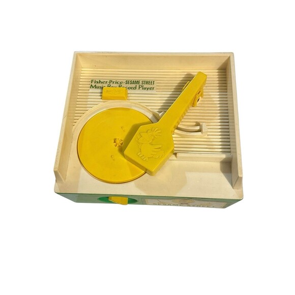 Vintage Fisher Price Sesame Street Music Box Record Player 1984 - Picture 2 of 13